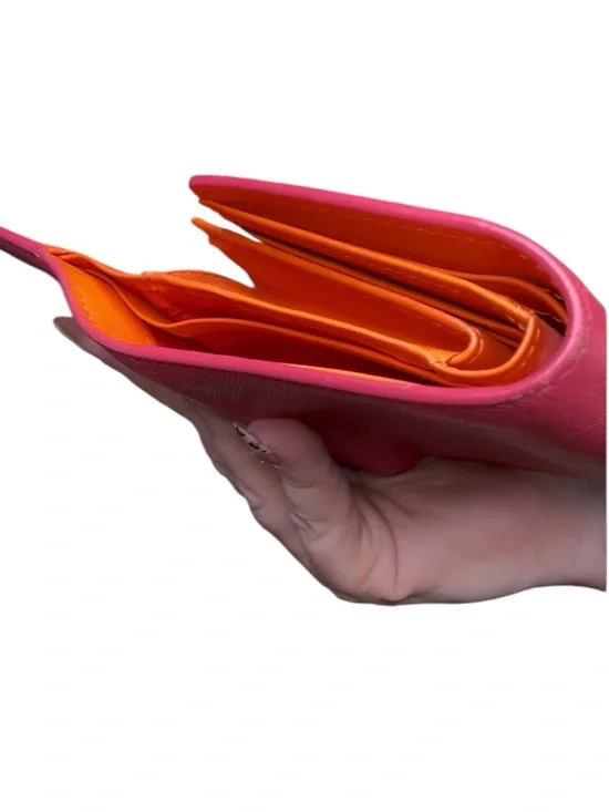 ๐ MCM HOT PINK WALLET - Picture 12 of 12